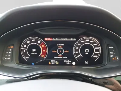 Audi RS Q8 – Foto 10