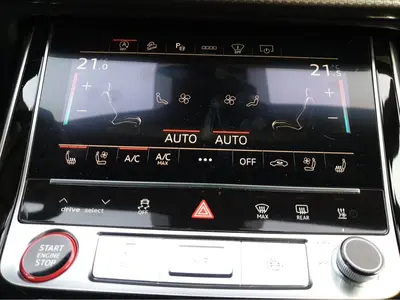 Audi RS Q8 – Foto 15