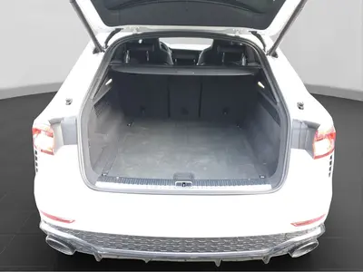 Audi RS Q8 – Foto 16