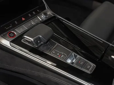 Audi RS 6 Avant – Foto 9