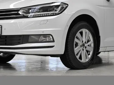 Volkswagen Touran – Foto 6