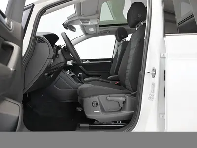 Volkswagen Touran – Foto 10