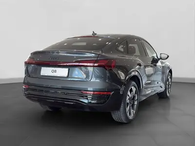 Audi Q8 Sportback e-tron – Foto 3