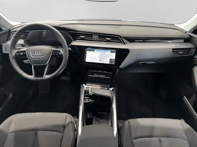 Audi Q8 Sportback e-tron – Foto 5