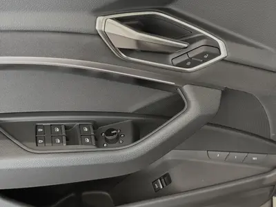 Audi Q8 Sportback e-tron – Foto 8