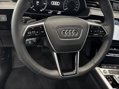 Audi Q8 Sportback e-tron – Foto 9