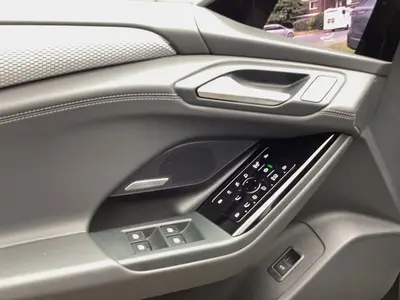 Audi S6 e-tron Avant – Foto 8