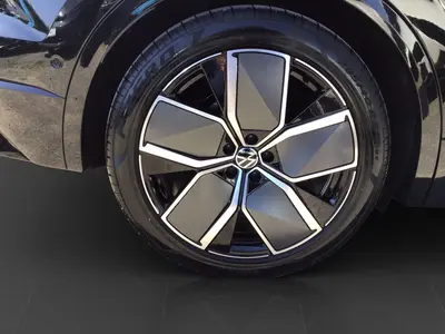 Volkswagen Touareg – Foto 7