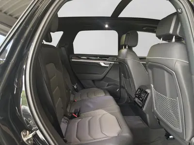 Volkswagen Touareg – Foto 6