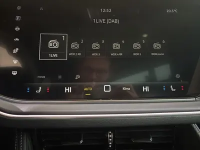 Volkswagen Touareg – Foto 14