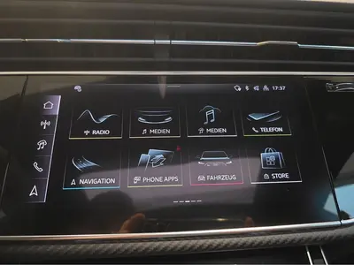 Audi RS Q8 – Foto 12