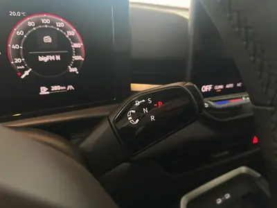 Volkswagen T-Roc – Foto 11
