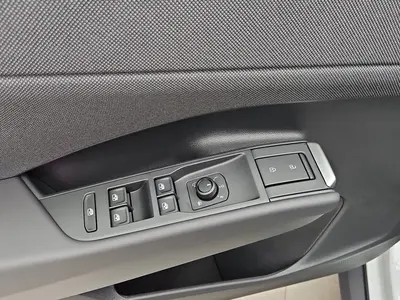 Volkswagen T-Roc – Foto 8