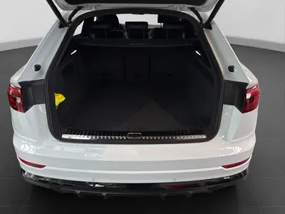 Audi Q8 – Foto 17