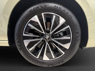 Skoda Superb – Foto 7