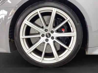 Audi RS 6 Avant – Foto 7