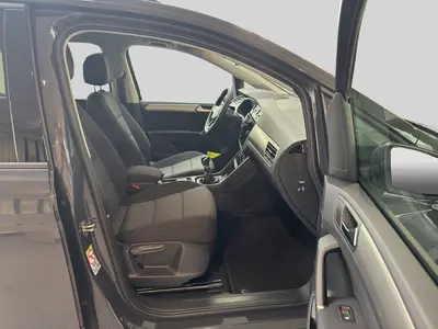 Volkswagen Touran – Foto 4