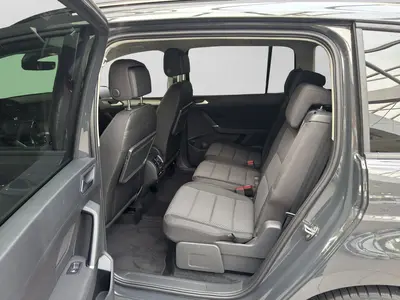 Volkswagen Touran – Foto 6