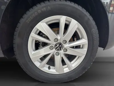Volkswagen Touran – Foto 7