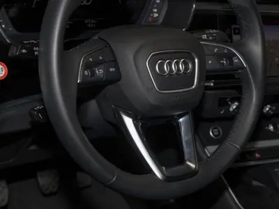 Audi Q3 – Foto 11