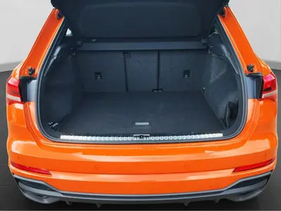 Audi Q3 – Foto 17
