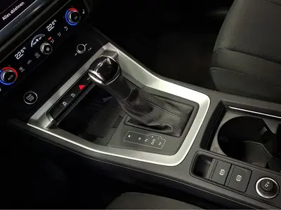 Audi Q3 – Foto 11