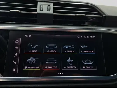 Audi Q3 – Foto 12