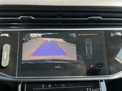 Audi Q8 – Foto 12