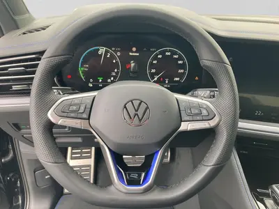 Volkswagen Touareg – Foto 9