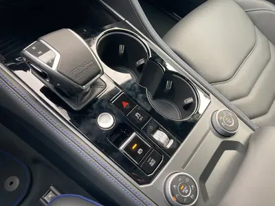 Volkswagen Touareg – Foto 11
