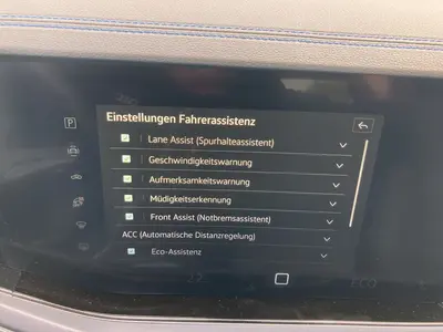 Volkswagen Touareg – Foto 14