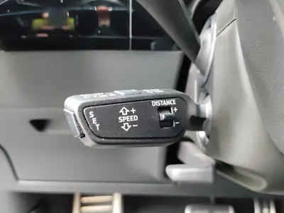 Audi Q8 Sportback e-tron – Foto 18