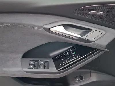 Audi Q6 e-tron – Foto 9