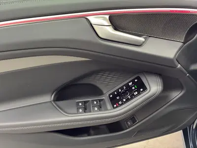 Audi A6 Avant – Foto 9
