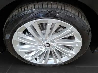 Skoda Superb – Foto 7