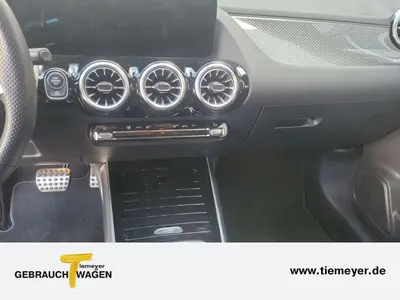 Mercedes-Benz GLA 180 – Foto 14
