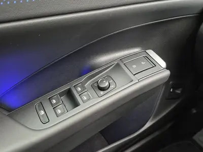 Volkswagen T-Roc – Foto 8