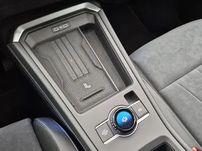 Volkswagen T-Roc – Foto 18