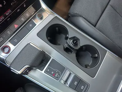 Audi S6 Avant – Foto 10