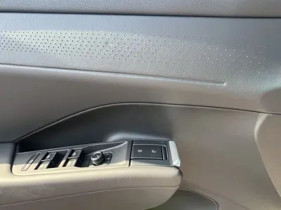 Volkswagen T-Roc – Foto 8