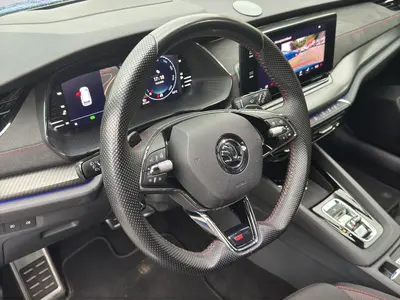 Skoda Octavia – Foto 9