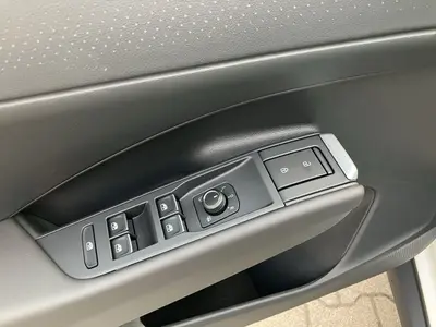 Volkswagen T-Roc – Foto 8