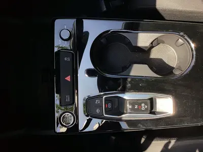 Audi Q6 e-tron – Foto 11