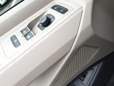 Volkswagen T7 Multivan – Foto 8