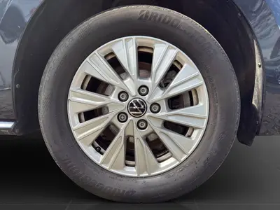 Volkswagen T7 Multivan – Foto 7