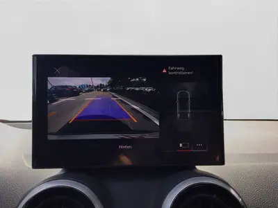 Audi Q2 – Foto 12