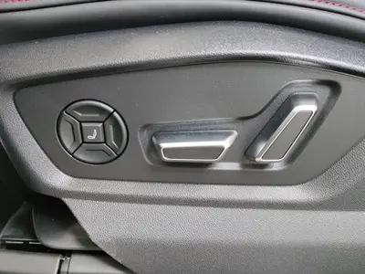 Audi Q8 – Foto 19