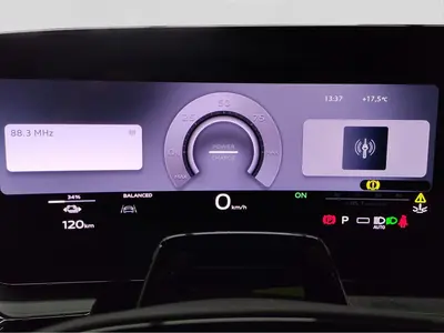Audi Q6 e-tron – Foto 10