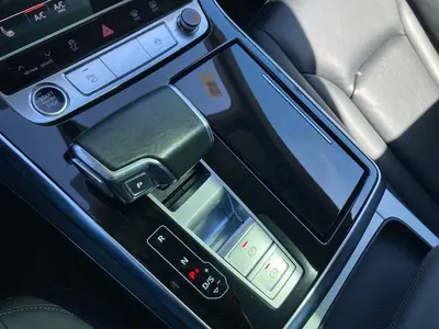 Audi Q8 – Foto 11