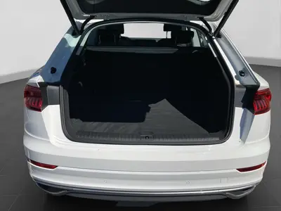 Audi Q8 – Foto 17